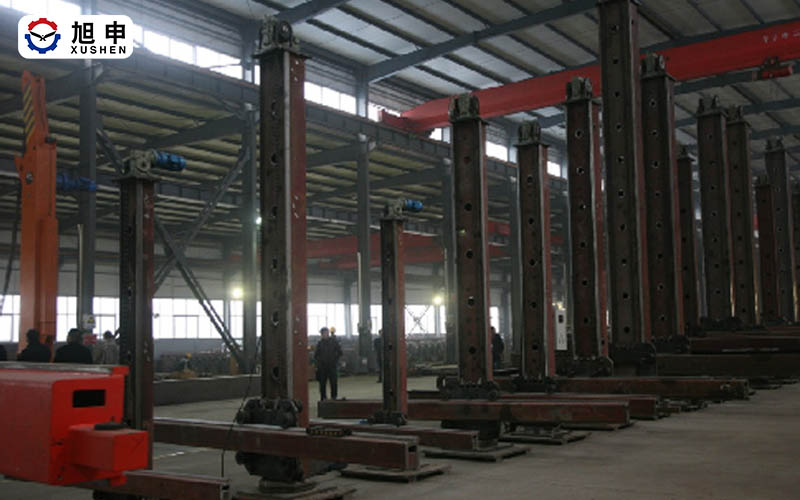 焊接操作機、焊接變位機，焊接滾輪架，小孔內壁堆焊專機